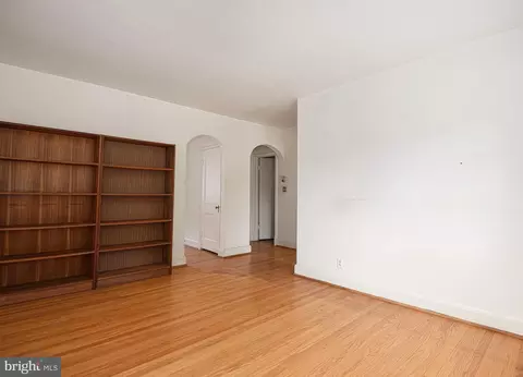 Living - 229 Dumbarton Rd, Baltimore, MD 21212 photo 2 of 2