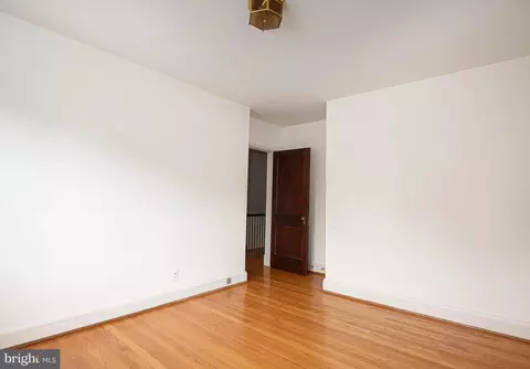 Bedroom - 229 Dumbarton Rd, Baltimore, MD 21212 photo 1 of 2