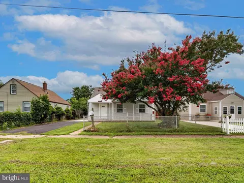 8217 Dundalk Ave, Dundalk, MD 21222