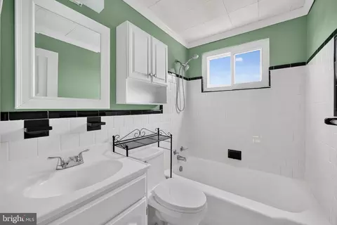 Bath - 5519 Highridge St, Halethorpe, MD 21227 photo 1 of 3