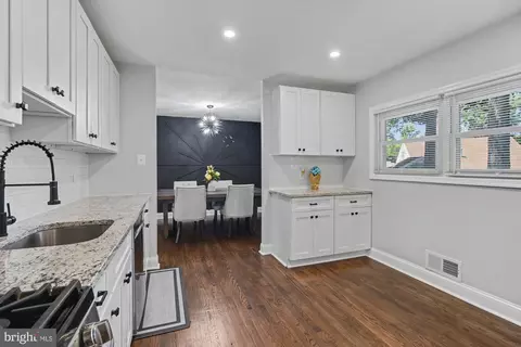 3702 Hurlock Rd, Middle River, MD 21220 photo 18