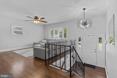 3702 Hurlock Rd, Middle River, MD 21220 photo 5