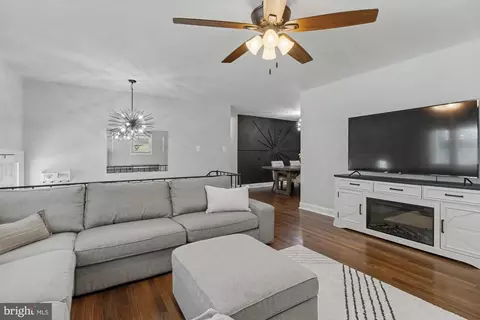 3702 Hurlock Rd, Middle River, MD 21220 photo 9