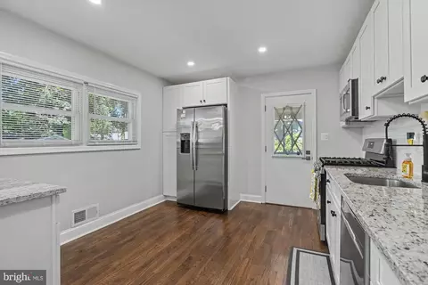 3702 Hurlock Rd, Middle River, MD 21220 photo 14