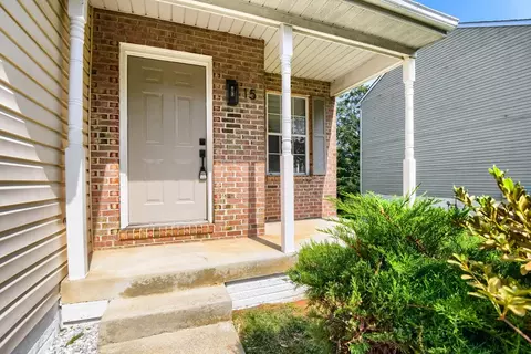 15 Saddlestone Ct, Owings Mills, MD 21117