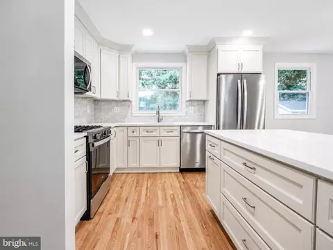 Kitchen - 1634 Alston Rd, Towson, MD 21204 photo 2 of 3