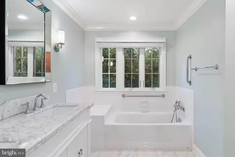 Bath - 4313 Mount Zion Rd, Upperco, MD 21155 photo 2 of 3