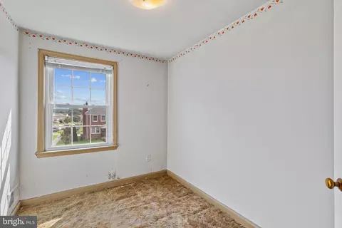 Bedroom - 5556 Dolores Ave, Halethorpe, MD 21227 photo 5 of 6