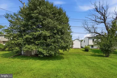 Exterior - 7904 Subet Rd, Windsor Mill, MD 21244 photo 3 of 5
