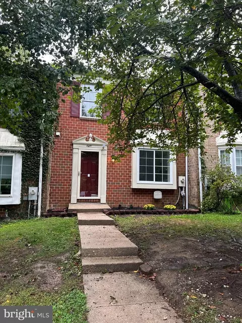 8 Carters Rock, Catonsville, MD 21228