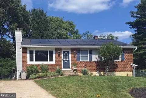 4 Fairbridge Ct, Owings Mills, MD 21117