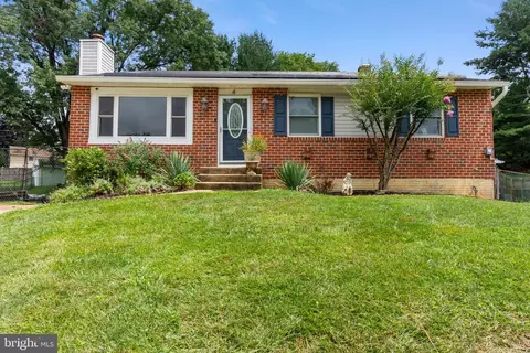 4 Fairbridge Ct, Owings Mills, MD 21117