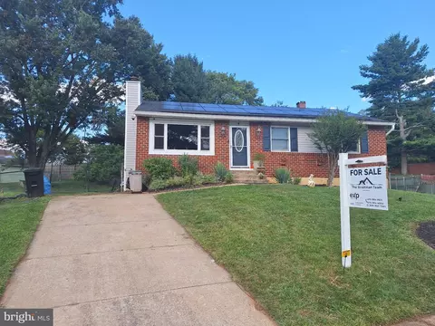 4 Fairbridge Ct, Owings Mills, MD 21117