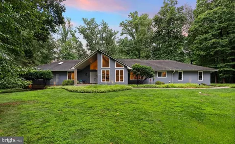 2107 Harmony Woods Rd, Owings Mills, MD 21117