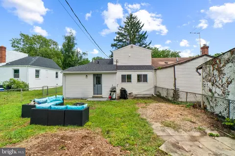 Exterior - 610 Meadow Rd, Baltimore, MD 21206 photo 3 of 6