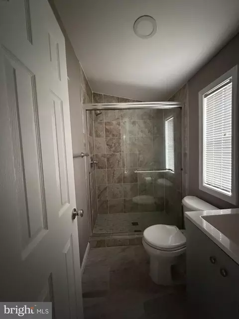 100 Lariat Rd, Middle River, MD 21220 photo 9