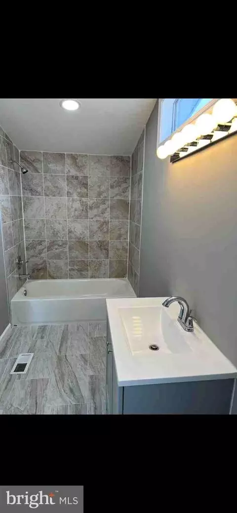 100 Lariat Rd, Middle River, MD 21220 photo 13