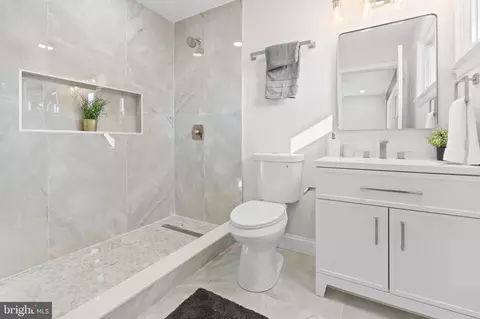 Bath - 3807 Byfield Rd, Baltimore, MD 21207 photo 4 of 4