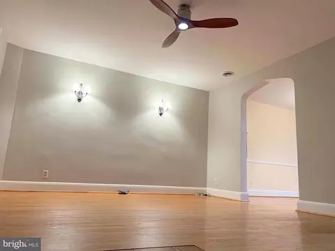 Living - 35 Murdock Rd, Baltimore, MD 21212 photo 3 of 8
