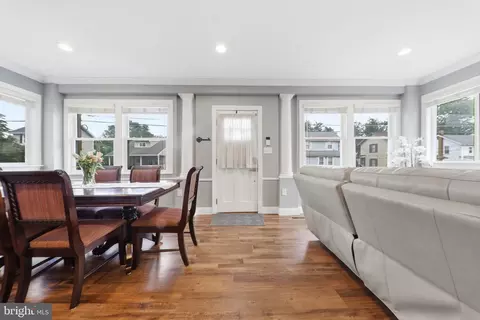 Entry Way - 1313 Poplar Ave, Arbutus, MD 21227 photo 1 of 14