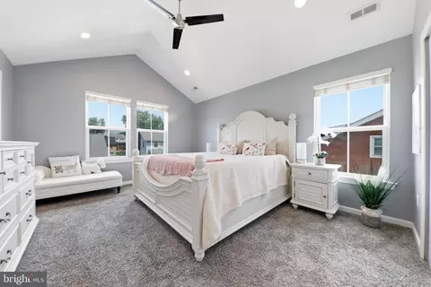Bedroom - 1313 Poplar Ave, Arbutus, MD 21227 photo 4 of 11