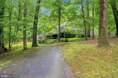 Exterior - 13536 Fork Rd, Baldwin, MD 21013 photo 11 of 19