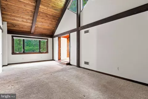 Living - 13536 Fork Rd, Baldwin, MD 21013 photo 5 of 5