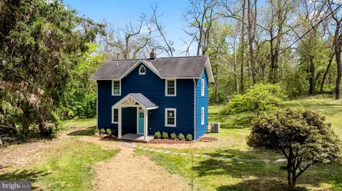 521 Brightfield Rd, Lutherville Timonium, MD 21093