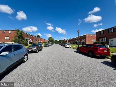 Exterior - 959 Regina Dr, Halethorpe, MD 21227 photo 2 of 4