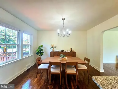 Dining - 1943 Edgewood Rd, Towson, MD 21286 photo 1 of 1