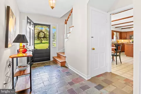 Entry Way - 13613 Alliston Dr, Baldwin, MD 21013 photo 2 of 5