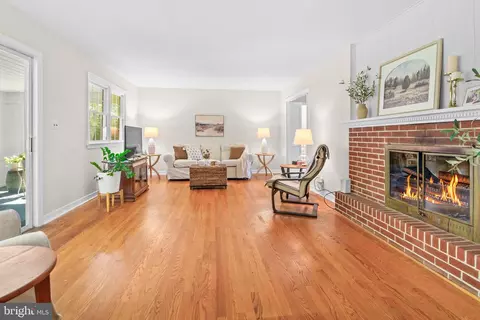 Living - 13613 Alliston Dr, Baldwin, MD 21013 photo 1 of 10