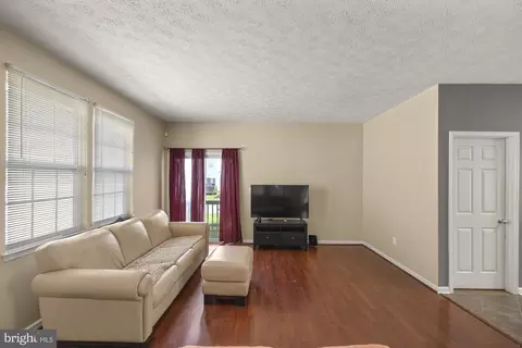 Living - 707 Macdill Rd, Middle River, MD 21220 photo 2 of 2