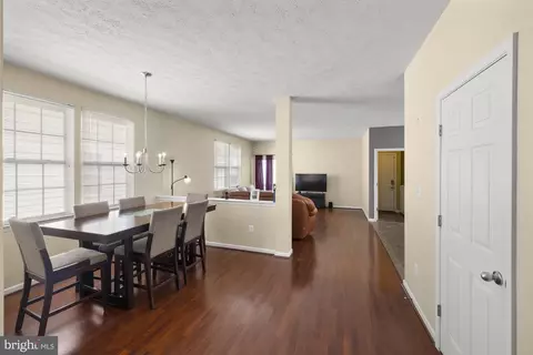Entry Way - 707 Macdill Rd, Middle River, MD 21220 photo 4 of 13