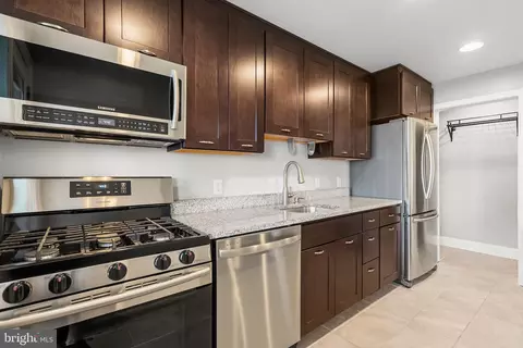 Kitchen - 1235 Halstead Rd, Parkville, MD 21234 photo 2 of 2