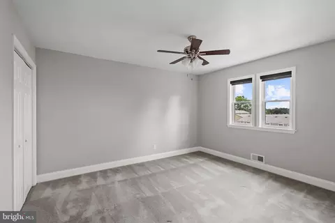 Bedroom - 1235 Halstead Rd, Parkville, MD 21234 photo 2 of 5
