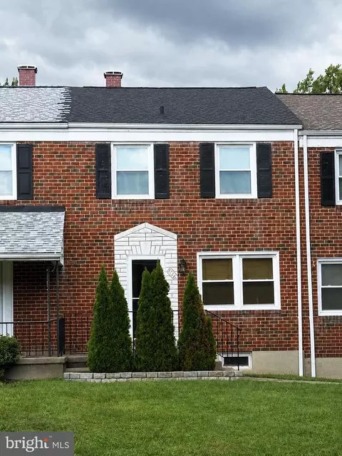 8746 Cimarron Cir, Parkville, MD 21234