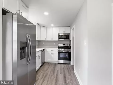 Entry Way - 1225 Poplar Ave, Halethorpe, MD 21227 photo 1 of 2