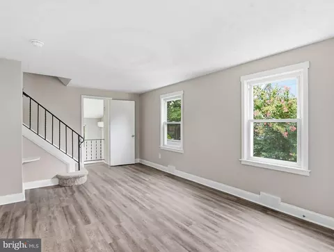 Living - 1225 Poplar Ave, Halethorpe, MD 21227 photo 3 of 8