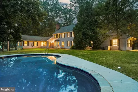 Exterior - 4323 Mount Zion Rd, Upperco, MD 21155 photo 7 of 10