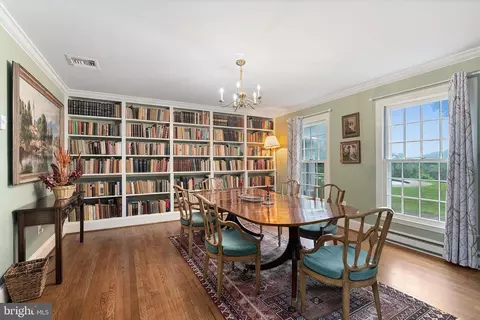 Dining - 4323 Mount Zion Rd, Upperco, MD 21155 photo 3 of 5