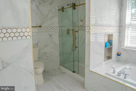 Bath - 9737 Eustice Rd, Randallstown, MD 21133 photo 2 of 7