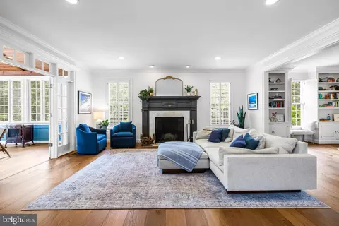 Living - 1506 Phoenix Rd W, Phoenix, MD 21131 photo 4 of 5