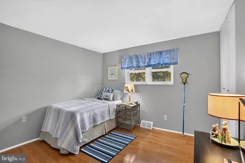 Bedroom - 5126 Mcfaul Rd, Baltimore, MD 21206 photo 2 of 8