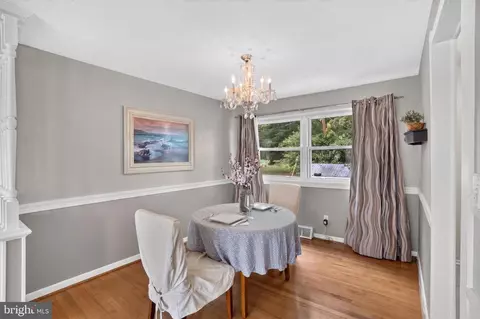 Dining - 5126 Mcfaul Rd, Baltimore, MD 21206 photo 1 of 2