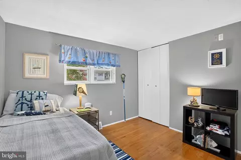 Bedroom - 5126 Mcfaul Rd, Baltimore, MD 21206 photo 3 of 8