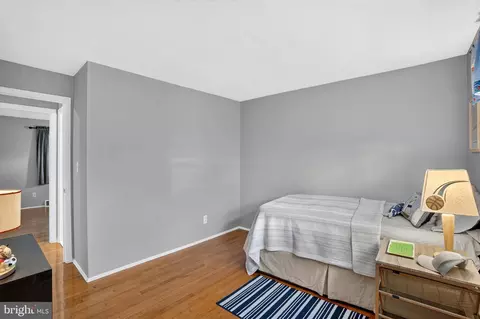 Bedroom - 5126 Mcfaul Rd, Baltimore, MD 21206 photo 4 of 8