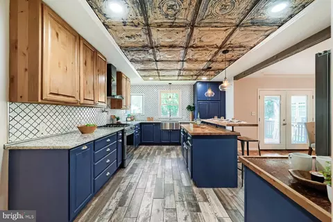 Kitchen - 2414 Estelle Ave, Sparrows Point, MD 21219 photo 1 of 6