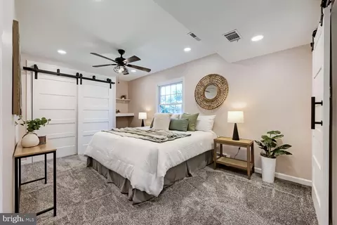 Bedroom - 2414 Estelle Ave, Sparrows Point, MD 21219 photo 1 of 4