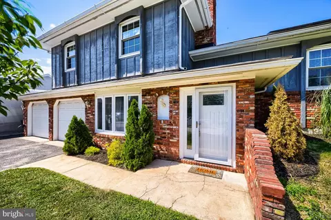 Exterior - 2414 Estelle Ave, Sparrows Point, MD 21219 photo 3 of 6